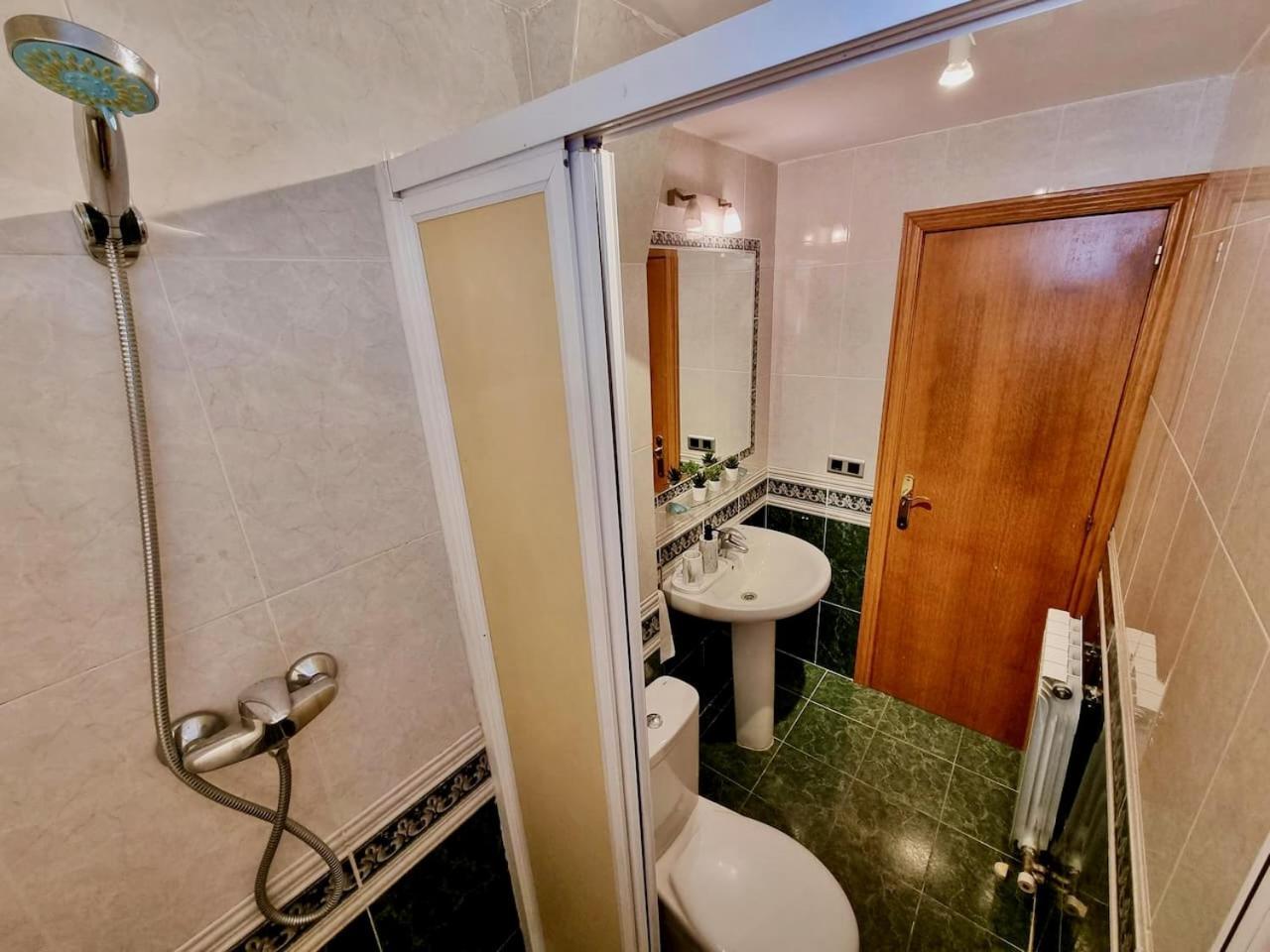 Apartamento Daniel 萨拉戈萨 外观 照片